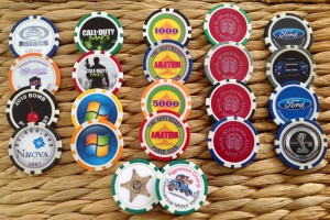 Custom poker chips with 8 stripes